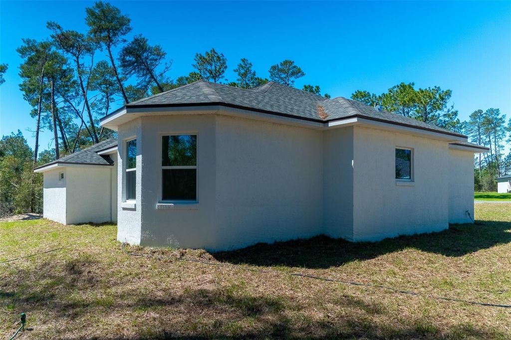 Image 34 of property listing at 16559 SW 48TH TERRACE, Ocala, FL 34473