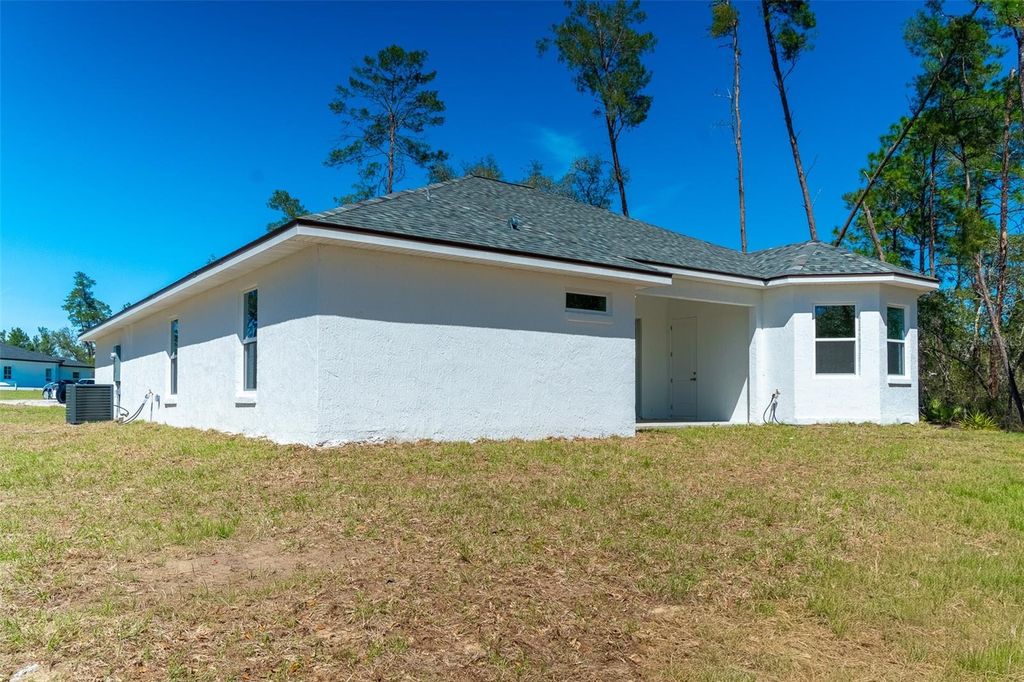 Image 35 of property listing at 16559 SW 48TH TERRACE, Ocala, FL 34473