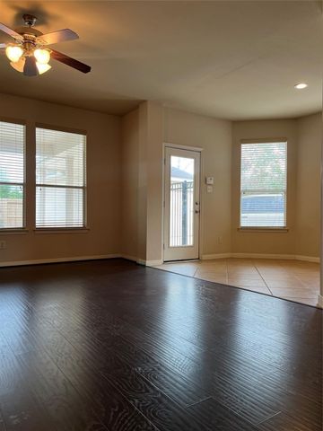 8855 Distant Woods Drive, Houston, TX 77095