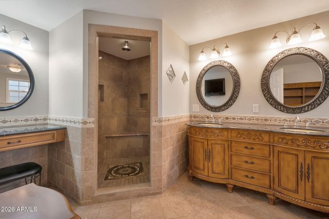 1705 W EL ALBA Way, Chandler, AZ 85224