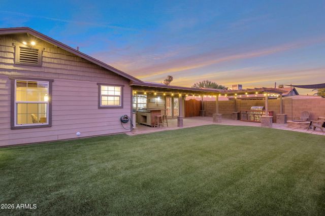1705 W EL ALBA Way, Chandler, AZ 85224