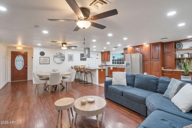 1705 W EL ALBA Way, Chandler, AZ 85224