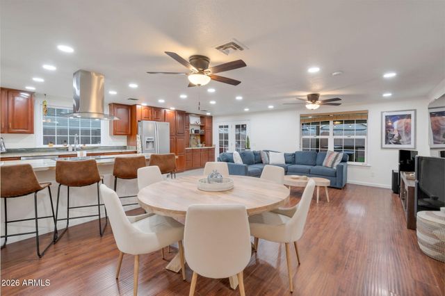 1705 W EL ALBA Way, Chandler, AZ 85224