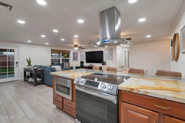 1705 W EL ALBA Way, Chandler, AZ 85224