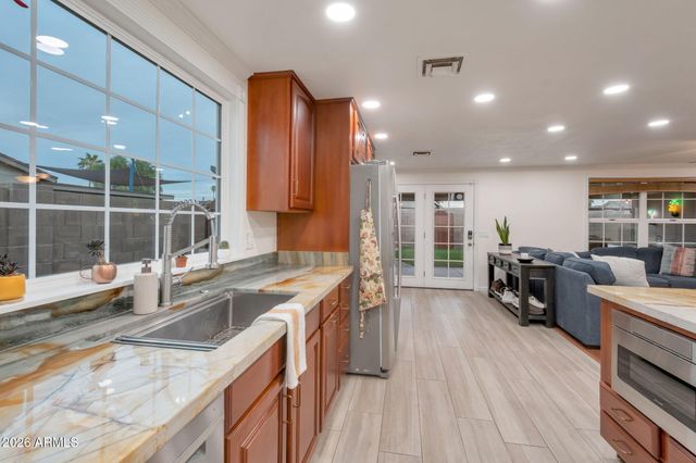 1705 W EL ALBA Way, Chandler, AZ 85224
