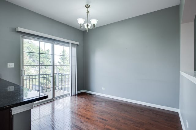 417 Plaza Place, Aurora, IL 60504