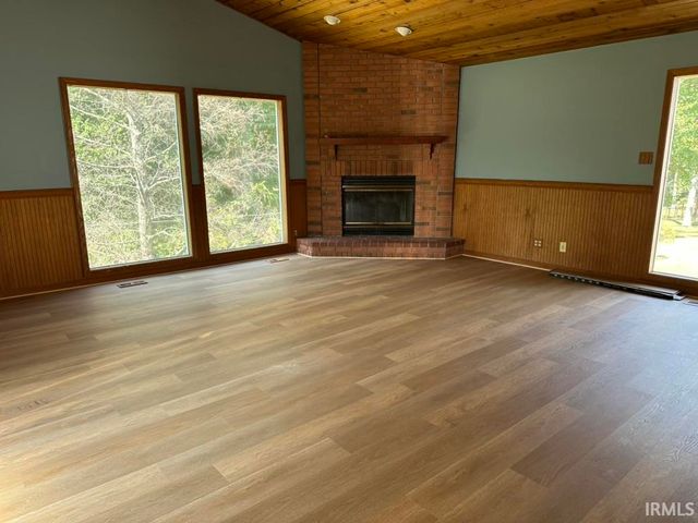 5716 Berry Lane, Evansville, IN 47710