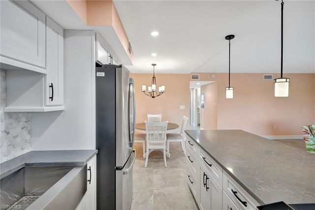 1610 Middle Gulf DR # B3, Sanibel, FL 33957