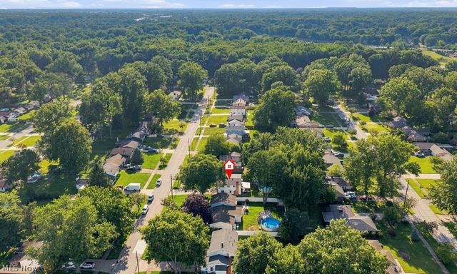 28520 Spruce Drive, North Olmsted, OH 44070