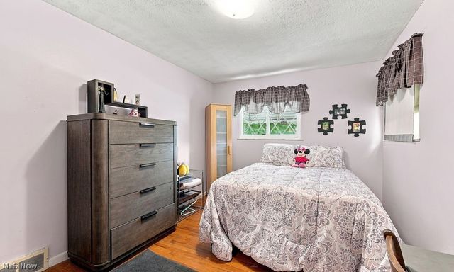 28520 Spruce Drive, North Olmsted, OH 44070
