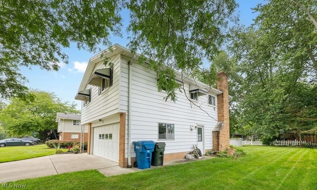 28520 Spruce Drive, North Olmsted, OH 44070