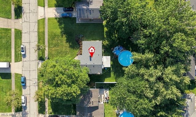 28520 Spruce Drive, North Olmsted, OH 44070