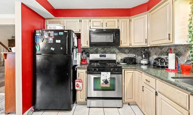 28520 Spruce Drive, North Olmsted, OH 44070