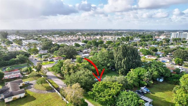 4381 SW 51st Street, Dania Beach, FL 33314