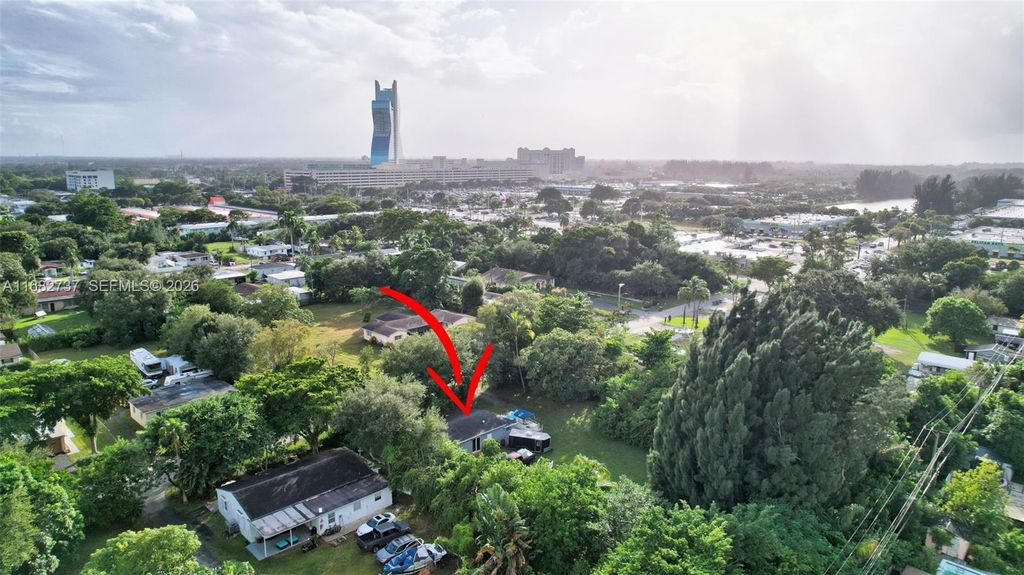 4381 SW 51st Street, Dania Beach, FL 33314