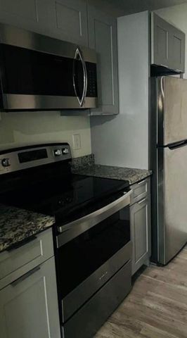 10076 Twin Lakes Drive 38-E, Coral Springs, FL 33071