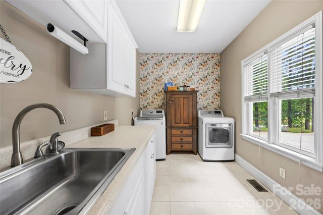 1483 Baltusrol Drive, Denver, NC 28037