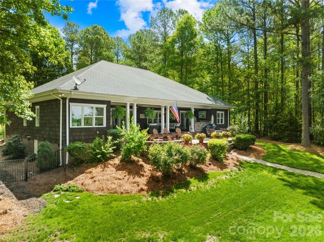 1483 Baltusrol Drive, Denver, NC 28037