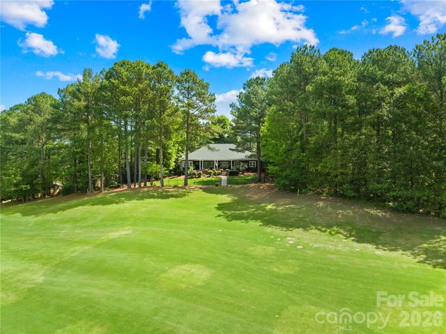 1483 Baltusrol Drive, Denver, NC 28037