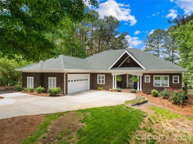 1483 Baltusrol Drive, Denver, NC 28037