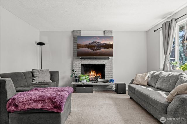 19320 Crescent Drive E, Spanaway, WA 98387
