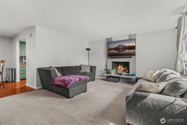 19320 Crescent Drive E, Spanaway, WA 98387