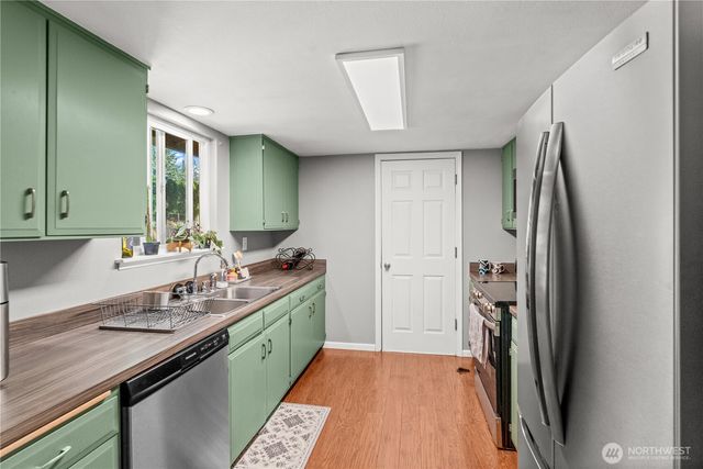 19320 Crescent Drive E, Spanaway, WA 98387