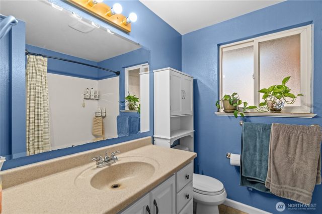 19320 Crescent Drive E, Spanaway, WA 98387