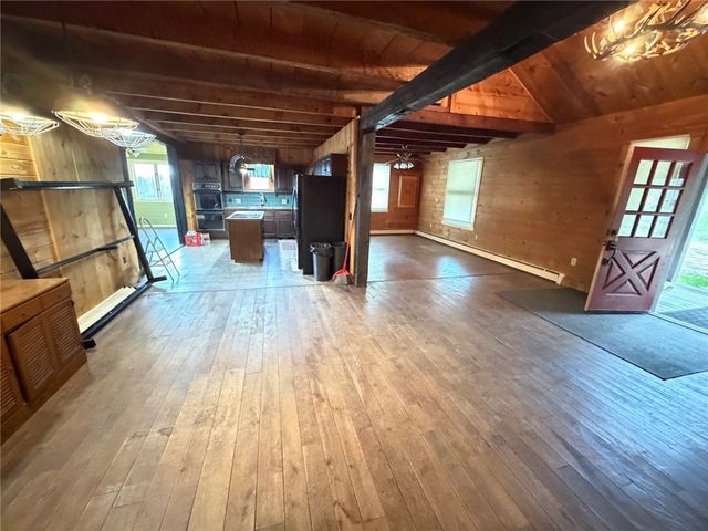 189 Seal Rd, Somerset Twp, PA 15330