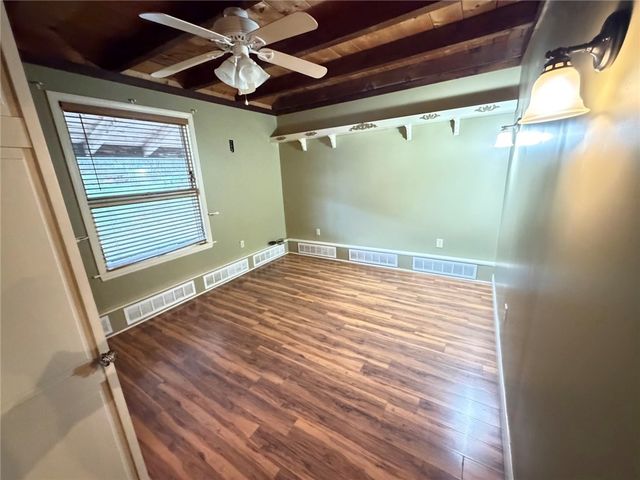 189 Seal Rd, Somerset Twp, PA 15330