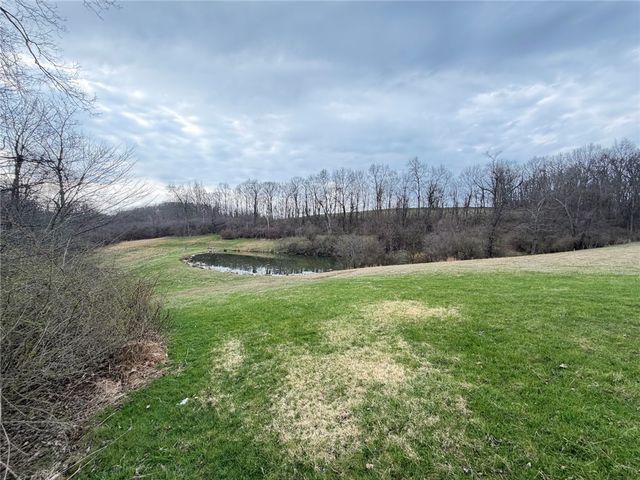 189 Seal Rd, Somerset Twp, PA 15330