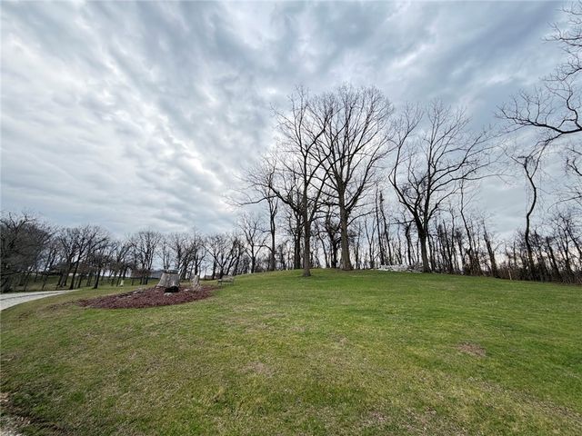 189 Seal Rd, Somerset Twp, PA 15330