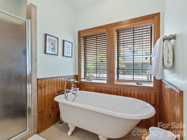 222 Creekside Way D201, Burnsville, NC 28714