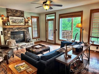 222 Creekside Way D201, Burnsville, NC 28714