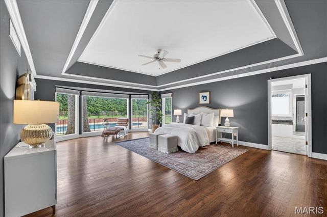 401 Steeplechase Lane, Frontenac, MO 63131