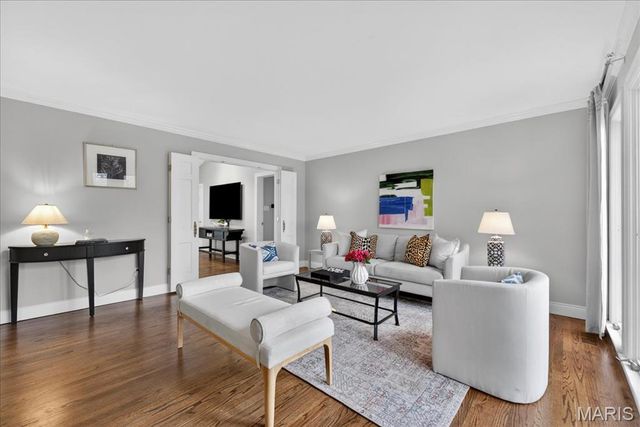 401 Steeplechase Lane, Frontenac, MO 63131