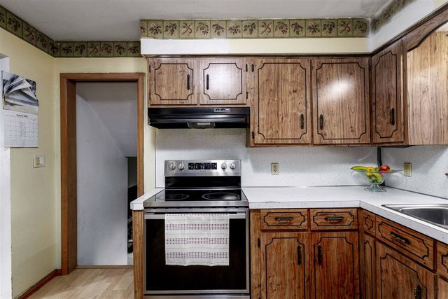 4545 Bonnie Avenue, Kentwood, MI 49508