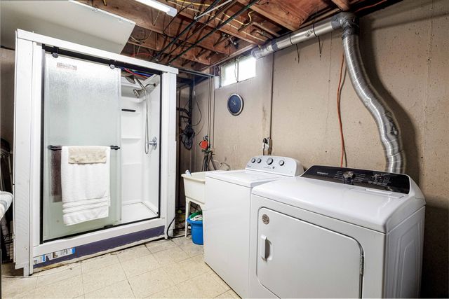 4545 Bonnie Avenue, Kentwood, MI 49508