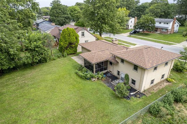 4545 Bonnie Avenue, Kentwood, MI 49508