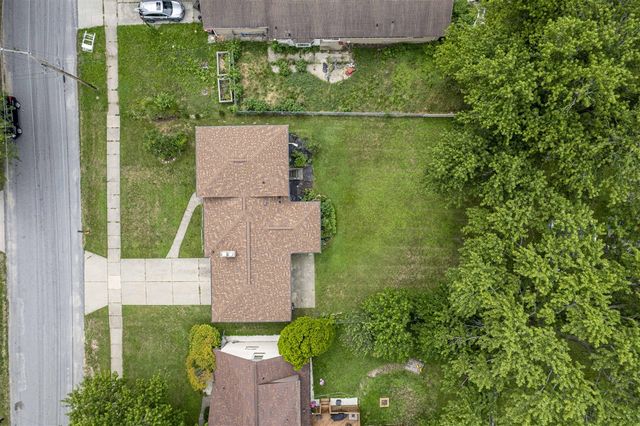 4545 Bonnie Avenue, Kentwood, MI 49508