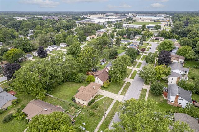 4545 Bonnie Avenue, Kentwood, MI 49508