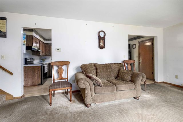 4545 Bonnie Avenue, Kentwood, MI 49508