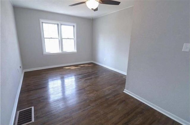 5615 Oakland Avenue, Kansas City, MO 64129