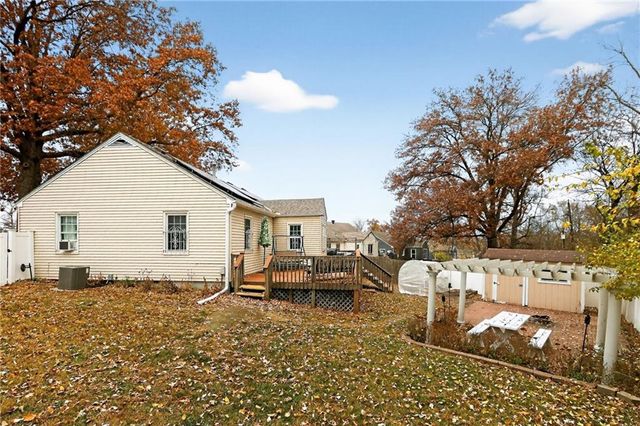 5615 Oakland Avenue, Kansas City, MO 64129