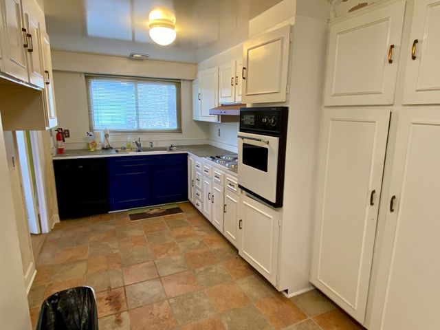 4200 West End Ave Apt 411, Nashville, TN 37205