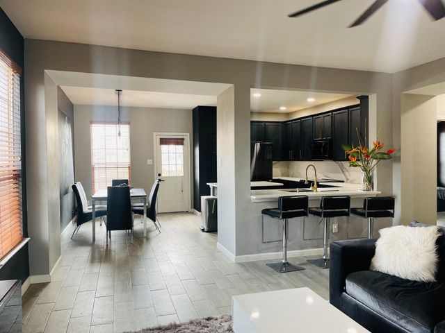 516 Angela Lane, Euless, TX 76039