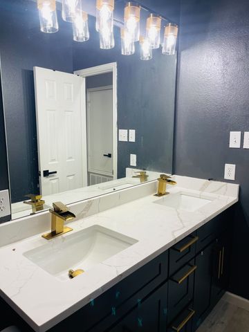 516 Angela Lane, Euless, TX 76039