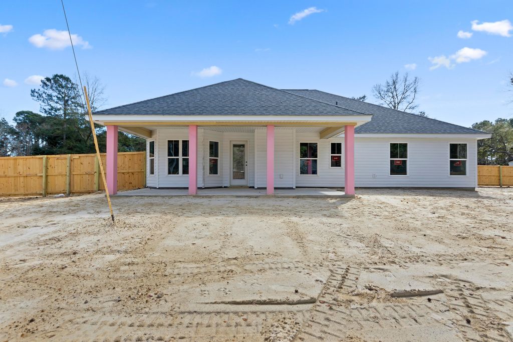 Image 22 of property listing at Address unavailable.