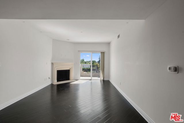 4424 Whitsett Avenue 303, Studio City (los Angeles), CA 91604