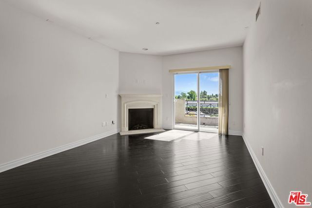 4424 Whitsett Avenue 303, Studio City (los Angeles), CA 91604